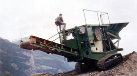 PX900液壓旋回破碎機(jī)油缸密封的改進(jìn)普網(wǎng)倉儲(chǔ)式